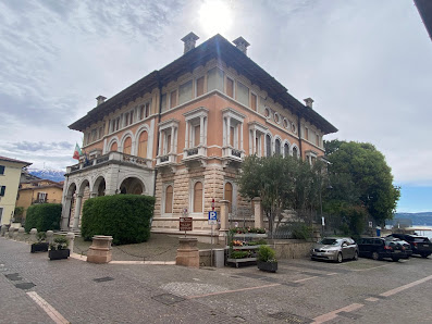 Palazzo Feltrinelli Palazzo Feltrinelli Via Castello 3 25084, Gargnano BS, Italia