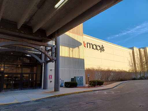 Shopping Mall «Holyoke Mall», reviews and photos, 50 Holyoke St, Holyoke, MA 01040, USA