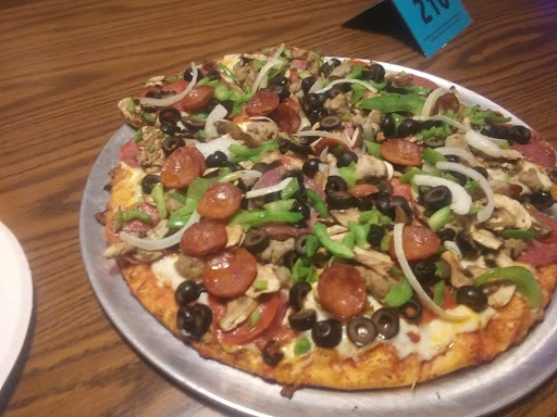 Pizza Restaurant «Round Table Pizza», reviews and photos, 292 S State St, Ukiah, CA 95482, USA