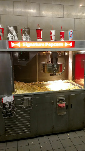 Movie Theater «Bow Tie Cinemas Movieland at Boulevard Square», reviews and photos, 1301 N Boulevard, Richmond, VA 23230, USA