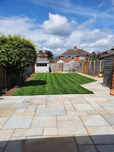 Coventry Turf and Landscaping - Landscaper