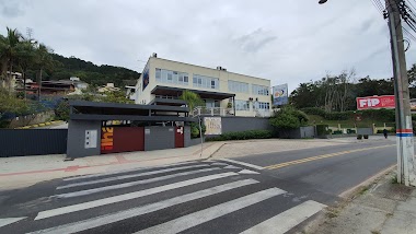 Escola Da Ilha