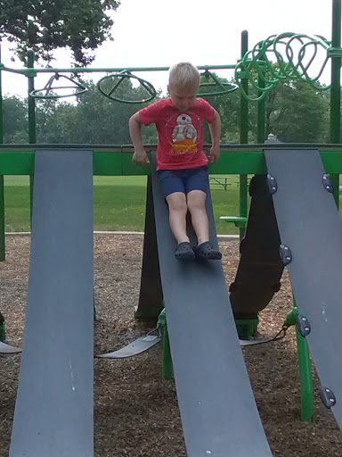 Park «Hines Park», reviews and photos, 7651 N Merriman Rd, Westland, MI 48185, USA