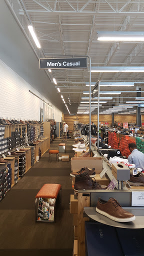 Shoe Store «DSW Designer Shoe Warehouse», reviews and photos, 10060 Reisterstown Rd, Owings Mills, MD 21117, USA