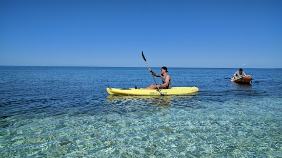 Bayshore Rd beach