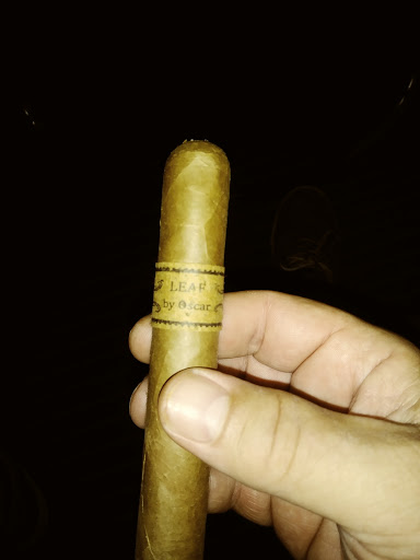 Tobacco Shop «Two Guys Smoke Shop», reviews and photos, 304 S Broadway, Salem, NH 03079, USA