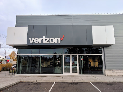 Verizon, 4415 Commercial St SE, Salem, OR 97302, USA, 