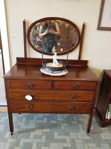 Antique Store «Big Stick Long Bow Mall», reviews and photos, 1145 E 1st St, DeRidder, LA 70634, USA