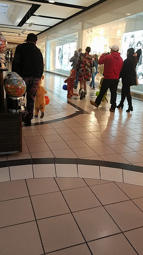 Shopping Mall «Green Tree Mall», reviews and photos, 757 E Lewis and Clark Pkwy, Clarksville, IN 47129, USA