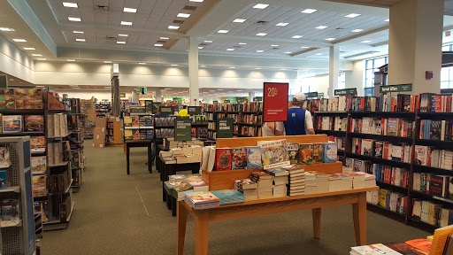 Book Store «Barnes & Noble», reviews and photos, 58 S 32nd St, Camp Hill, PA 17011, USA