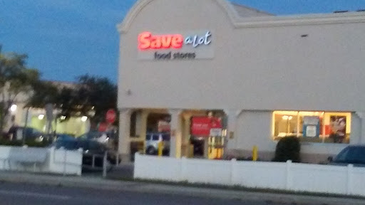 Save-A-Lot, 1209 Cleveland St, Clearwater, FL 33755, USA, 