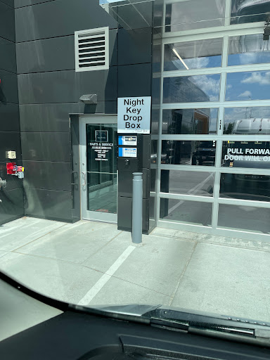 Car Dealer «Midway Chrysler Dodge Jeep Ram», reviews and photos, 219 2nd Ave E, Kearney, NE 68847, USA