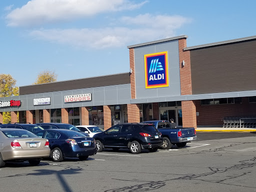 Supermarket «ALDI», reviews and photos, 693 Farmington Ave, New Britain, CT 06053, USA