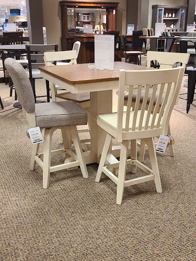 Furniture Store «Steinhafels Furniture», reviews and photos, 9191 South 13th Street, Oak Creek, WI 53154, USA