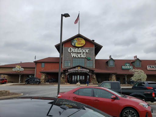 Sporting Goods Store «Bass Pro Shops», reviews and photos, 6425 Daniel Burnham Dr, Portage, IN 46368, USA