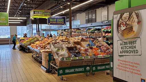 Supermarket «ALDI», reviews and photos, 176 Upper River Rd, Gallipolis, OH 45631, USA