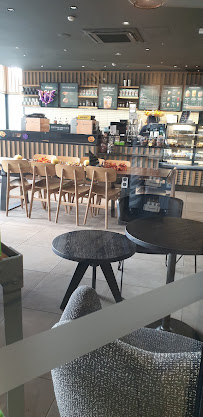 Atmosphère du Restaurant Starbucks Coffee - AUTOGRILL Wancourt Est A1 - n°16
