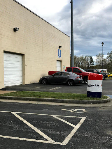 Auto Repair Shop «Titan Auto & Tire», reviews and photos, 17211 Hull Street Rd, Moseley, VA 23120, USA