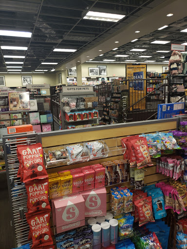 Book Store «Books-A-Million», reviews and photos, 2700 Potomac Mills Cir #115, Woodbridge, VA 22192, USA