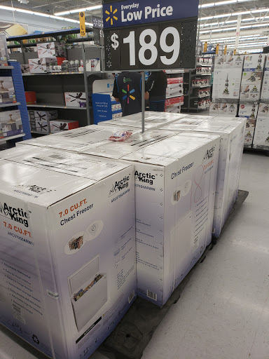 Department Store «Walmart Supercenter», reviews and photos, 28804 Gratiot Ave, Roseville, MI 48066, USA