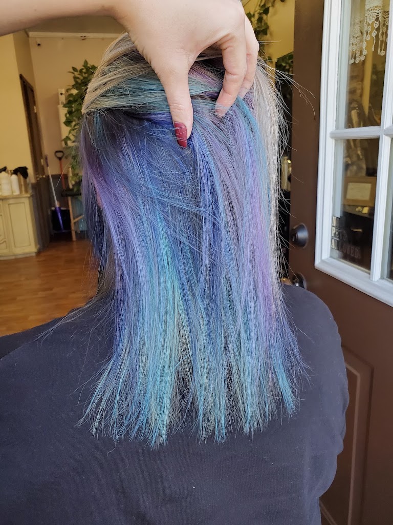 Salon Thirty-Six 46105