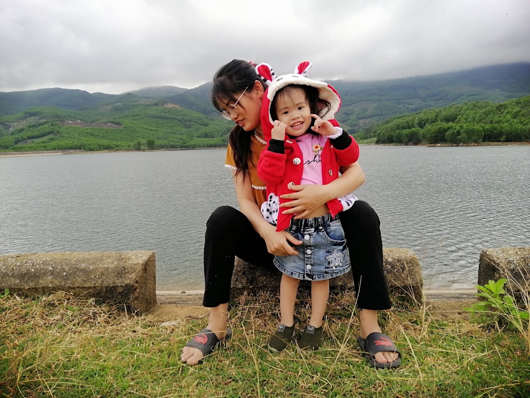 Hồ La Vuông