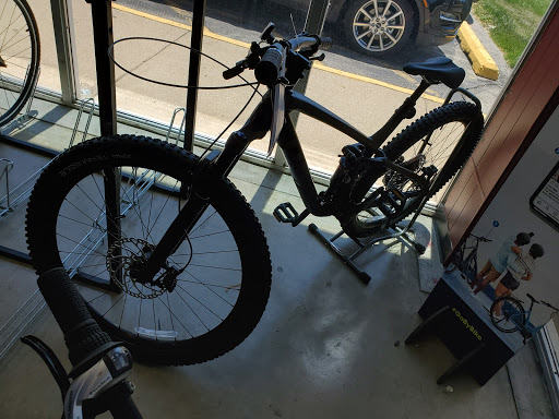 Bicycle Store «Matthews Bicycle Mart Inc», reviews and photos, 7272 Pendleton Pike, Indianapolis, IN 46226, USA