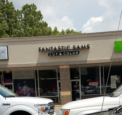Hair Salon «Fantastic Sams Cut & Color», reviews and photos, 1023 Mineral Wells Ave, Paris, TN 38242, USA