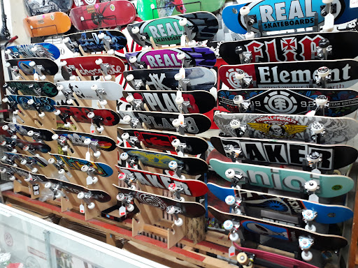 Bicycle Store «ADT Bike & Skate Shop (Arc De Triomphe Inc)», reviews and photos, 114-01 Jamaica Ave, Richmond Hill, NY 11418, USA