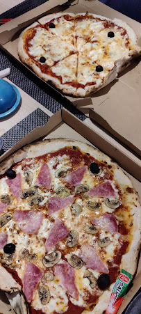 Plats et boissons du Pizzas à emporter Pizz & Pizza - Pizza artisanale au feu de bois à Perpignan - n°3