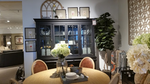 Furniture Store «HOM Furniture», reviews and photos, 7600 Hudson Rd, Woodbury, MN 55125, USA