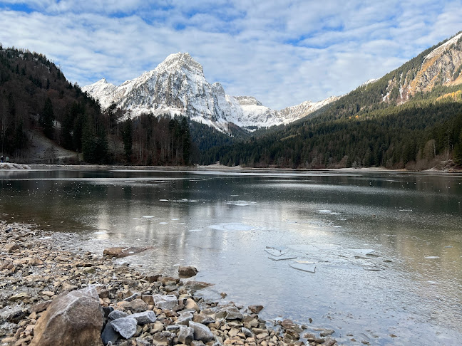 Rezensionen über Parkplatz Obersee in Glarus Nord - Parkhaus