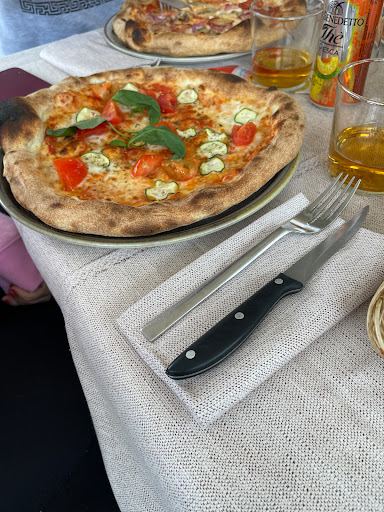Ristorante Pizzeria la Rosa in Cavaion Veronese, Provincia di Verona