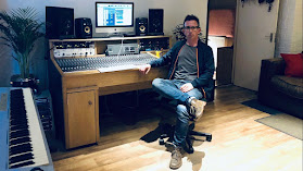 Oliver McKiernan | Music Producer | London