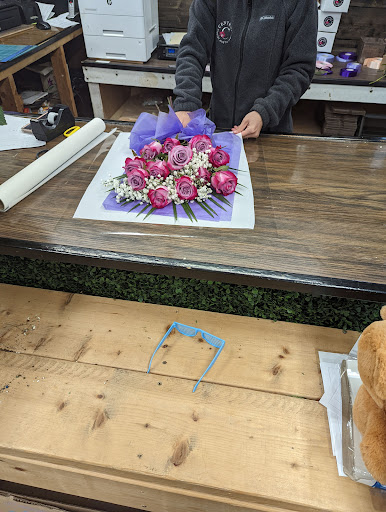 Garden Center «Central Florist & Nursery», reviews and photos, 928 Park St, Stoughton, MA 02072, USA