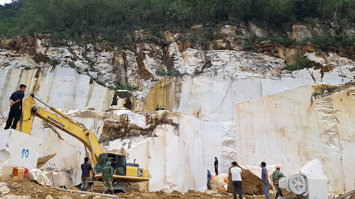 Công ty Cổ phần Đầu tư Xây dựng và Thương mại TH Lộc Điền