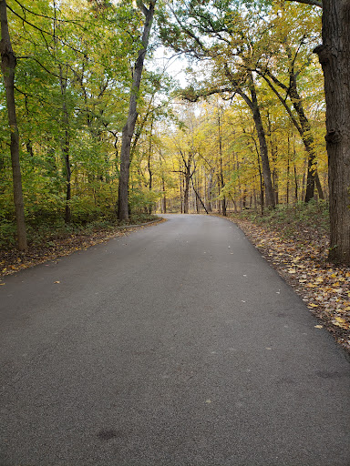 Hiking Area «Hammel Woods - Route 59 Access», reviews and photos, 554 Brook Forest Ave, Shorewood, IL 60404, USA