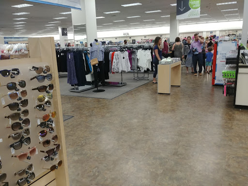 Department Store «Nordstrom Rack Shoppers World», reviews and photos, 1 Worcester Rd, Framingham, MA 01701, USA