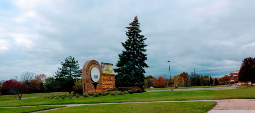 Golf Course «Warren Valley Banquet Ctr», reviews and photos, 26116 W Warren St, Dearborn Heights, MI 48127, USA