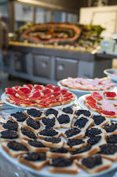 Photo n°39 de Mistralou coquillages:Plateau de coquillages à Marseille ()