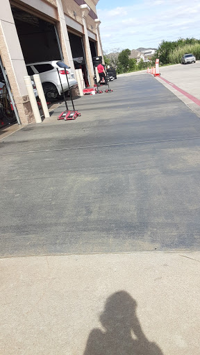 Tire Shop «Discount Tire Store - N Richland Hills, TX», reviews and photos, 8632 Davis Blvd, North Richland Hills, TX 76182, USA