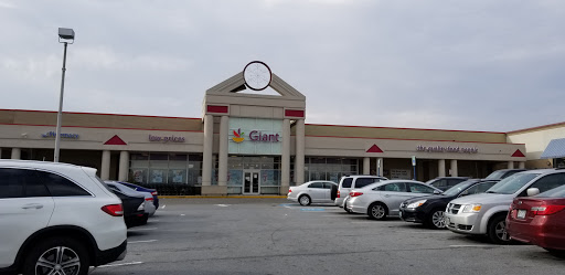 Peapod by Giant Food, 6800 Richmond Hwy, Alexandria, VA 22306, USA, 
