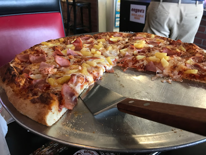 #1 best pizza place in Phoenix - Zzeeks Pizza