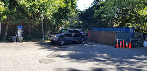 Self Service Car Wash «Bayport Self-Service Car Wash», reviews and photos, 666 Montauk Hwy, Bayport, NY 11705, USA