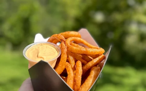 Golden Fries Food Truck image