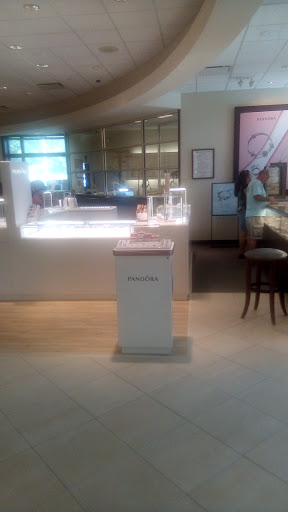 Jewelry Store «Jared The Galleria of Jewelry», reviews and photos, 1720 Mall of Georgia Blvd, Buford, GA 30519, USA