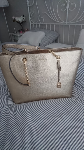 Fashion Accessories Store «Michael Kors», reviews and photos, 1650 Premium Outlet Blvd #1800, Aurora, IL 60502, USA