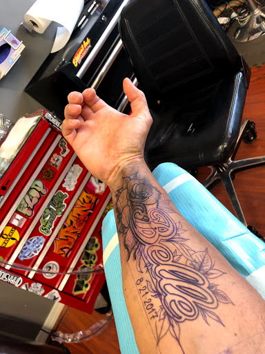 Tattoo Shop «NiteOwl Tattoo Northwest», reviews and photos, 7318 Evergreen Way Suite 104, Everett, WA 98203, USA