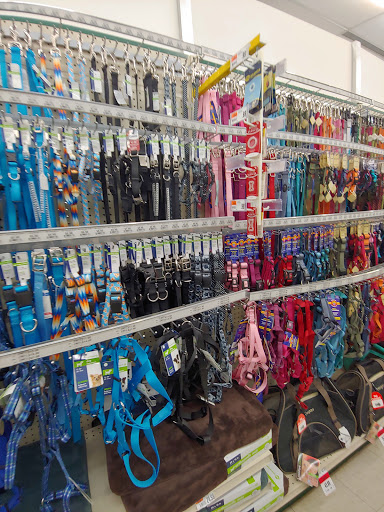 Pet Supply Store «Pet Supplies Plus», reviews and photos, 18610 W Bluemound Rd, Brookfield, WI 53045, USA