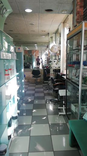 Yranza Peluqueros en Madrid, Madrid